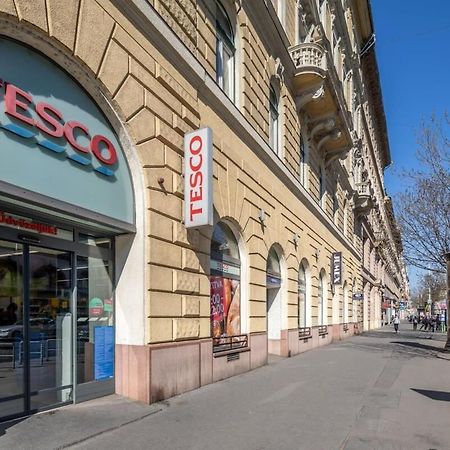 Central - New - Comfy Ac Studio Budapest Bagian luar foto