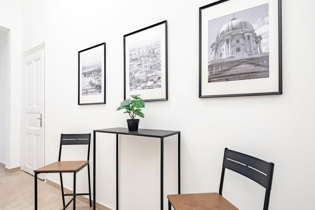 Central - New - Comfy Ac Studio Budapest Bagian luar foto