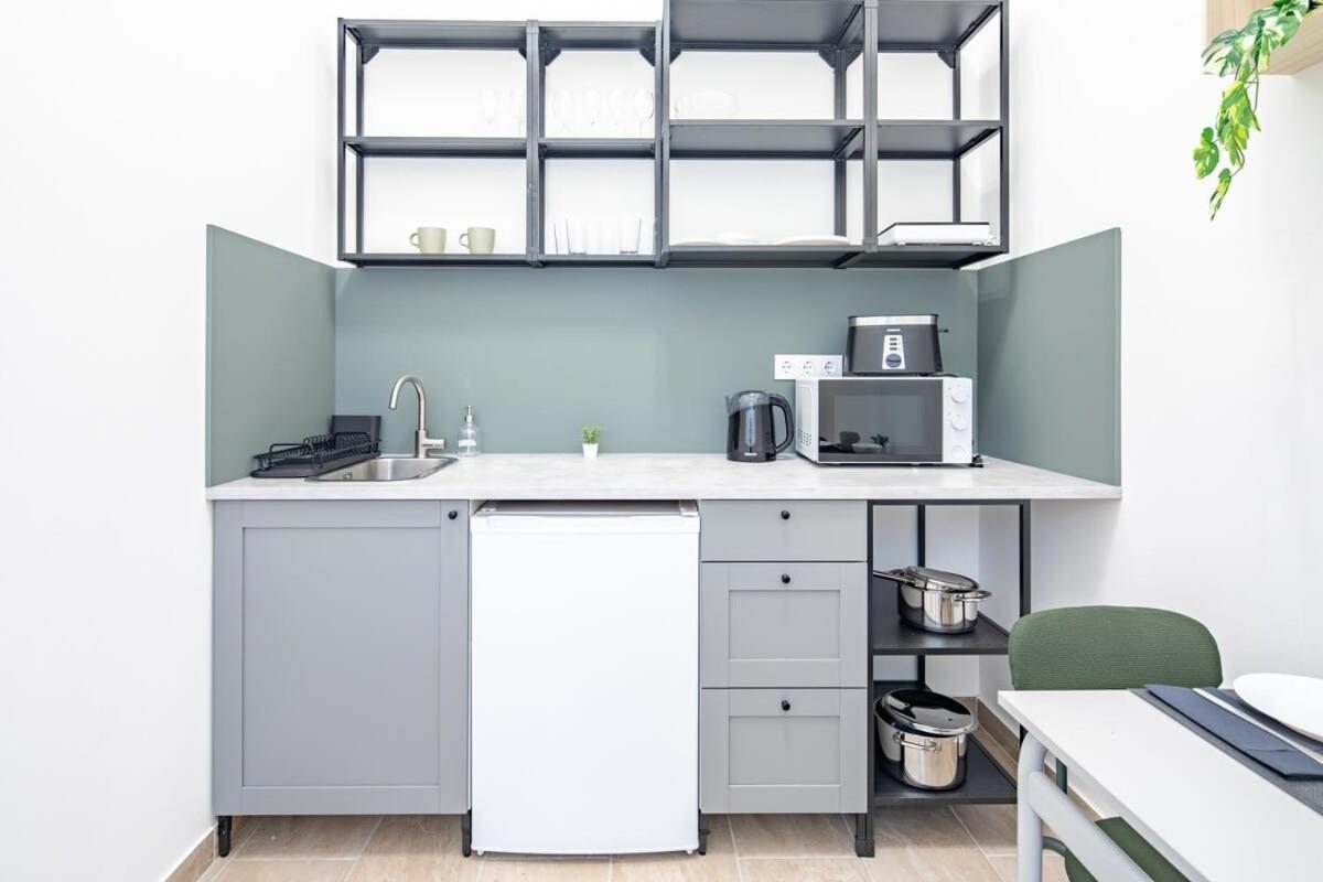 Central - New - Comfy Ac Studio Budapest Bagian luar foto